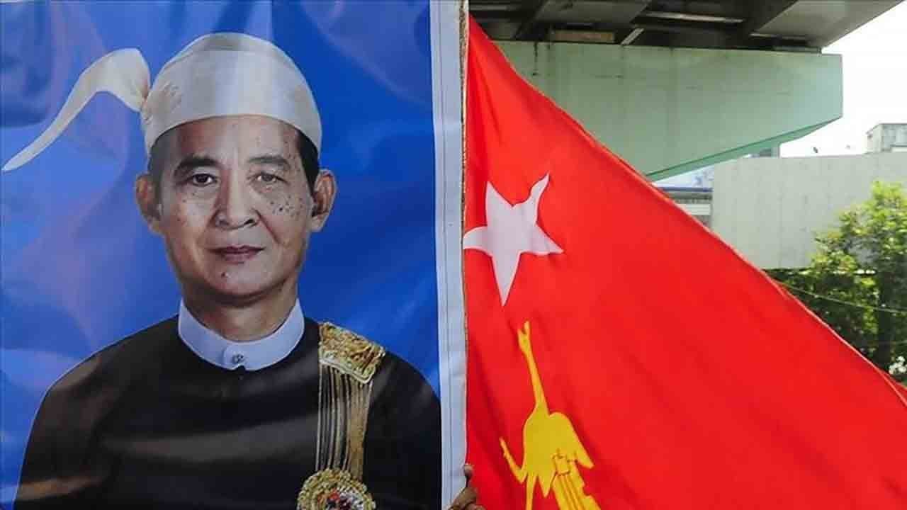 Myanmar’da af kararı: Eski Myanmar Devlet Başkanı Win Myint serbest bırakıldı