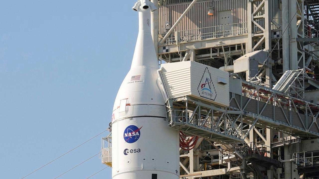 NASA Artemis II görevi kapsamında Orion uzay aracını Ay'a fırlattı