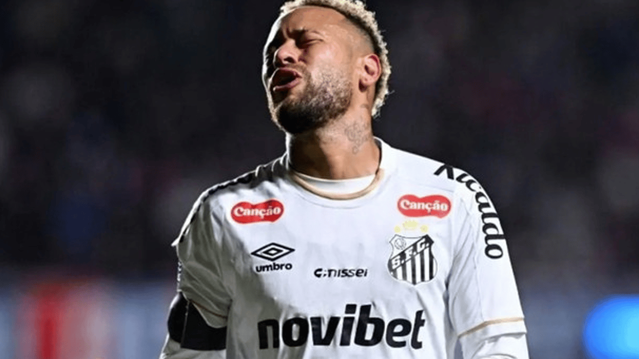 Neymar, ünlü futbolcunun oğlunu dövdü!