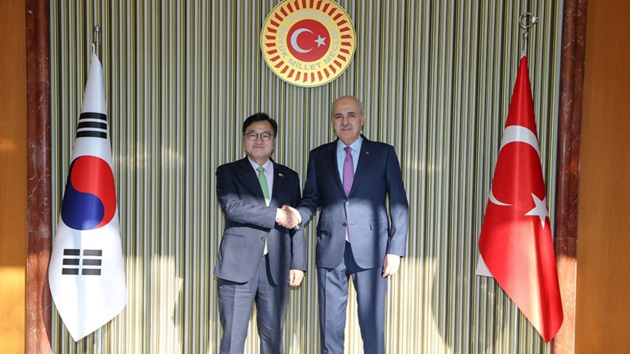 Numan Kurtulmuş, Woo Won-Shik’i Meclis’te ağırladı