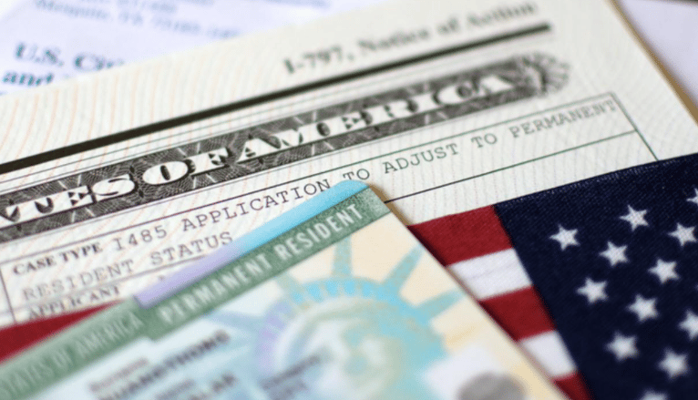 NYT ifşa etti: ABD’de göçmenlere siyonist kelepçe! İsrail’e biat etmeyen sınır dışı ediliyor