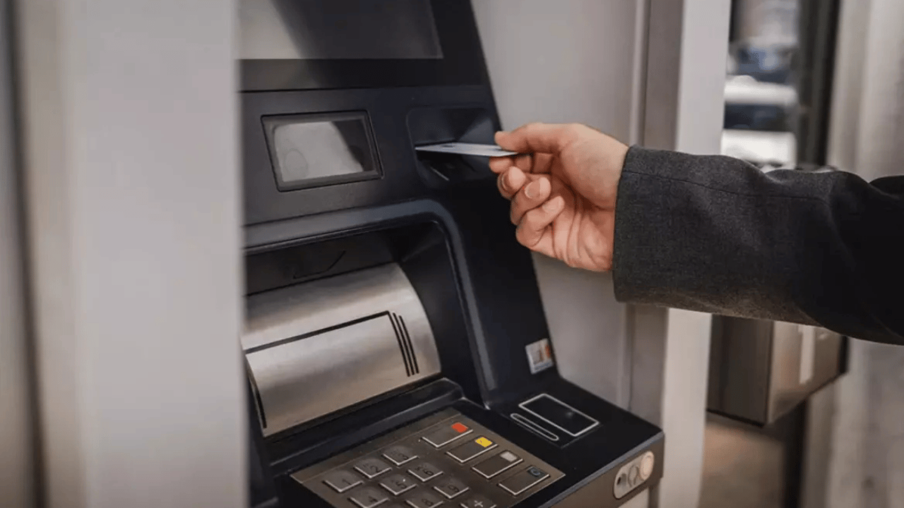 O banka devi satışa çıkıyor