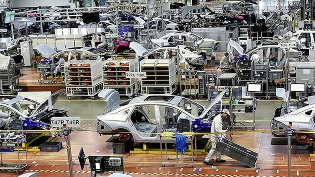 O otomotiv devinden flaş karar: Türkiye’de çok satan model üretimden kaldırıldı!