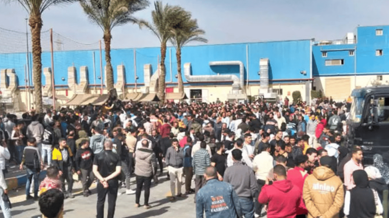 O ülkede Türk tekstilciye grev şoku