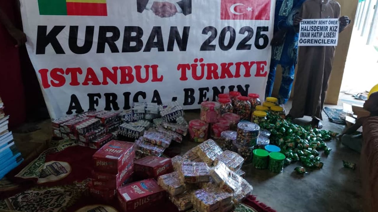 Öğrencilerden Afrika’ya Büyük Yardım!