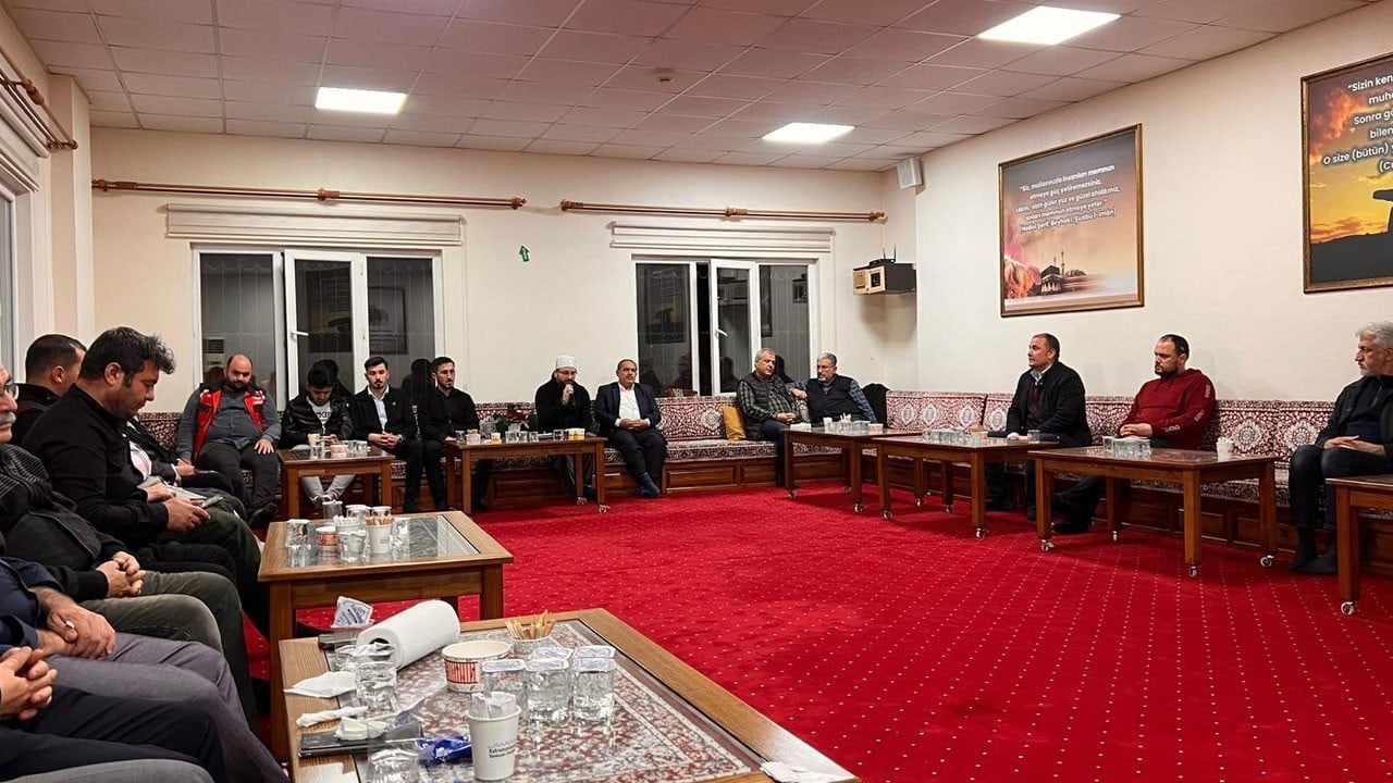 Öğrencileri için kendini siper etti! Ayla öğretmen için mevlit okutuldu