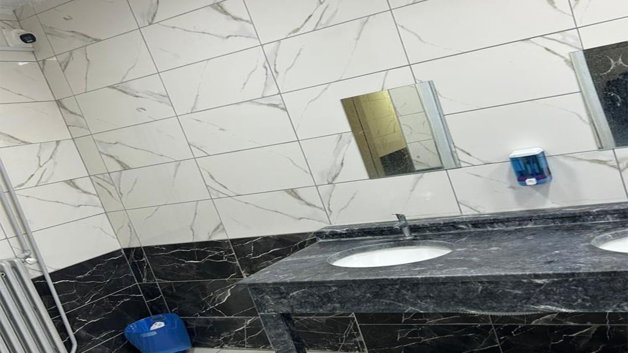 Okul tuvaletinde kamera rezaletine soruşturma