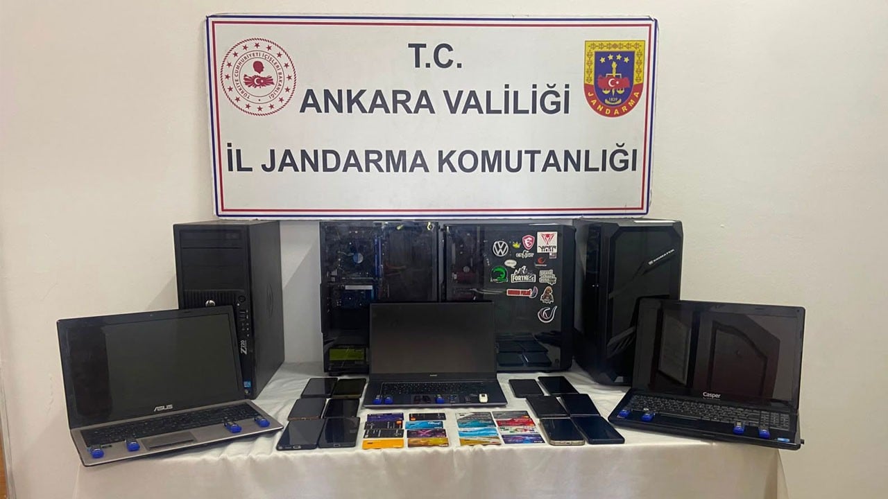 Onlarca kişi kıskıvrak enselendi! 12 milyarlık kara para trafiğine darbe