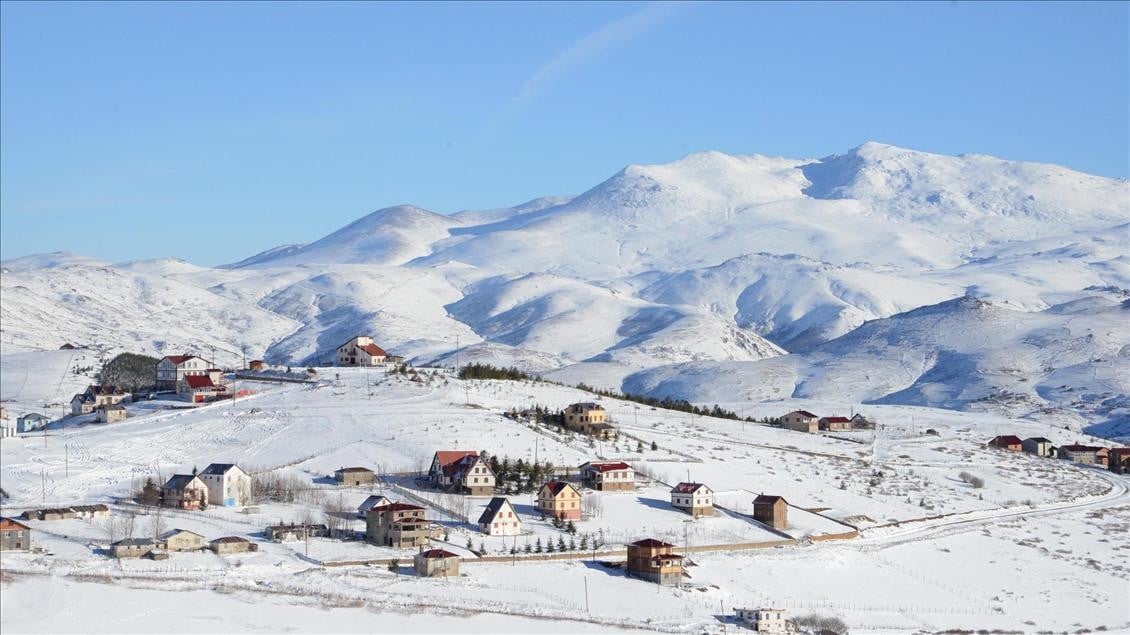 Ordu'da kar engeli: Karne günü bazı ilçelerde okullar tatil edildi!