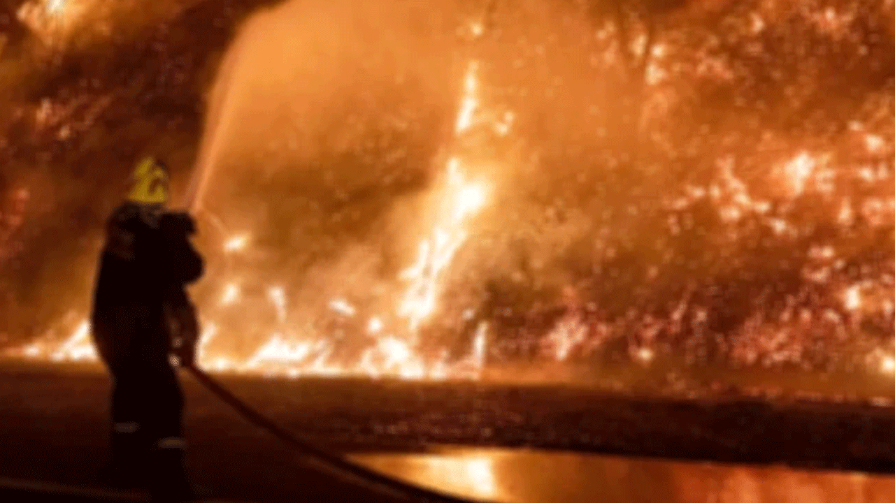 Otomobil fabrikasında yangın: 10 kişi öldü!