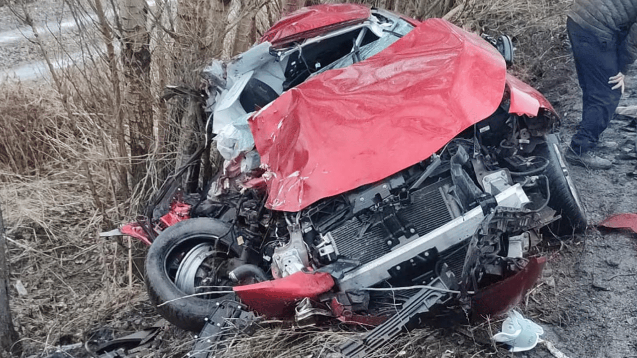 Otomobil şarampole uçtu: 2 ölü, 5 yaralı