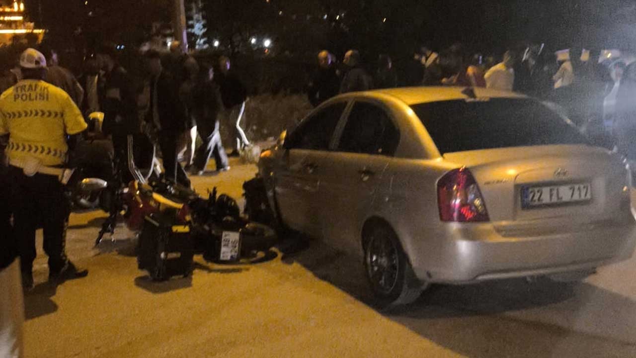 Otomobille motosiklet çarpıştı! 2 yaralı