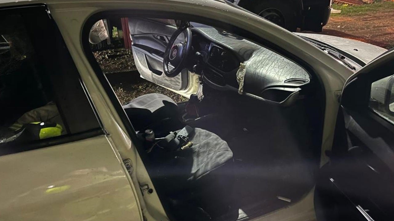 Park halindeki araç vatandaşların aklını aldı