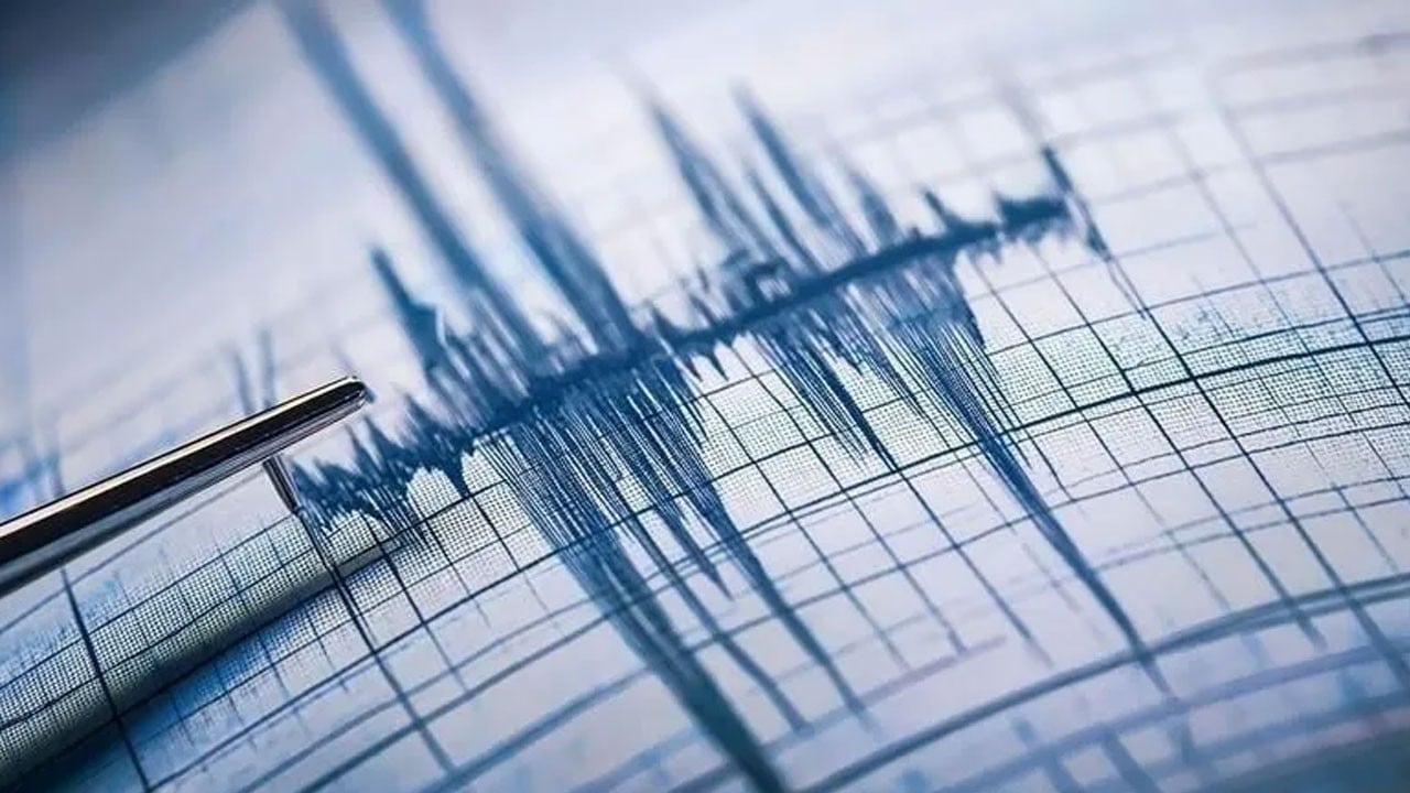 Pasifik'te deprem alarmı! Papua Yeni Gine 6,4 şiddetiyle sallandı