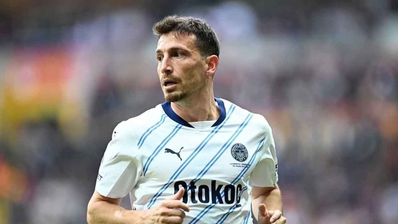 PFDK, Mert Hakan Yandaş'ın biletini kesti: Tam 12 ay boyunca sahalardan uzaklaştırıldı!