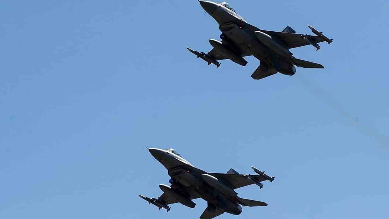 Polonya’da askeri alarm verildi: İki sivil havalimanı kısa süreyle kapatıldı