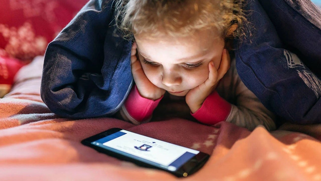 Reels tehlikesi büyüyor! Masum eğlence gibi başlıyor, bağımlılığa dönüşüyor