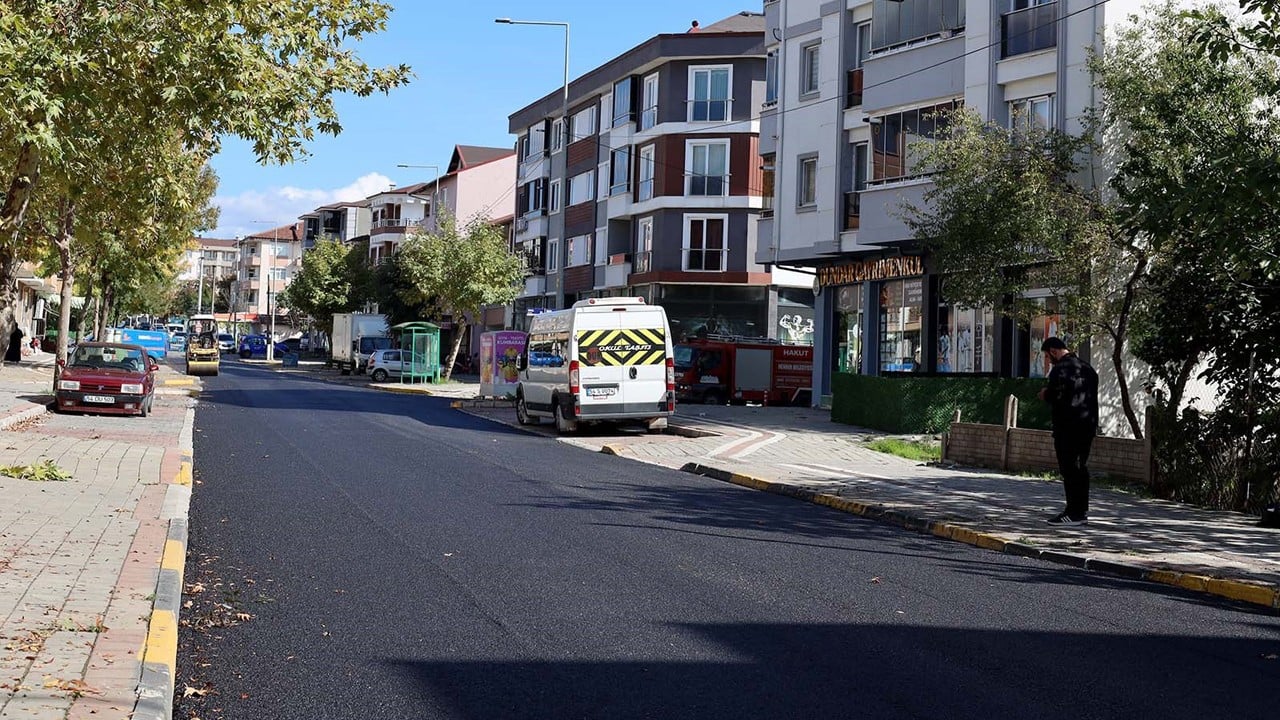 Remziefendi’den Yıldırım Beyazıt’a! Hendek’te asfalt seferberliği!