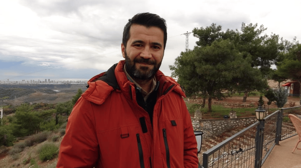 Şaka sanıyorlardı, gerçek oldu! Paraşütçü işçilerin çay davetine kayıtsız kalmadı