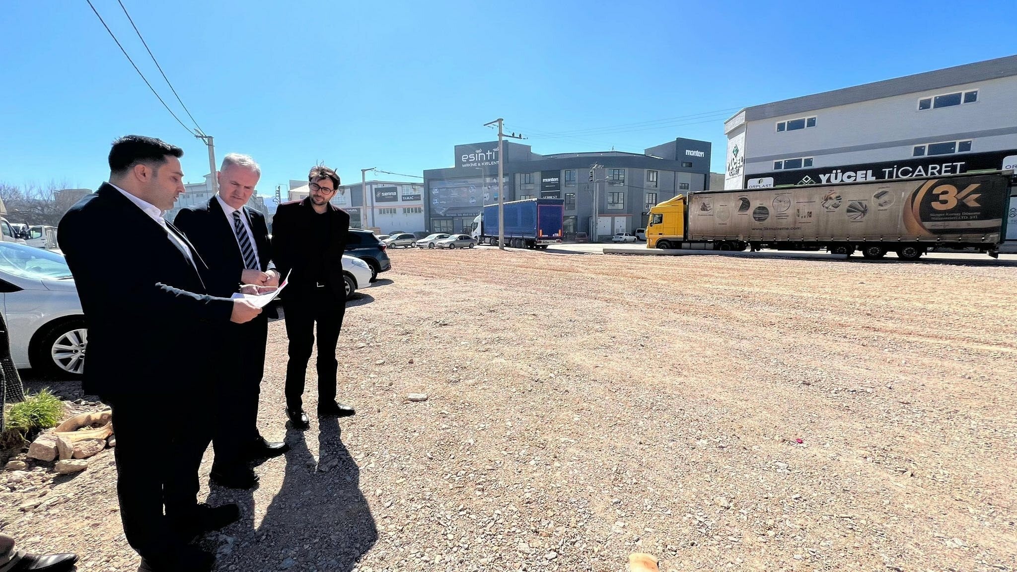 Sanayi Bölgesinde Otopark Alanları Artıyor