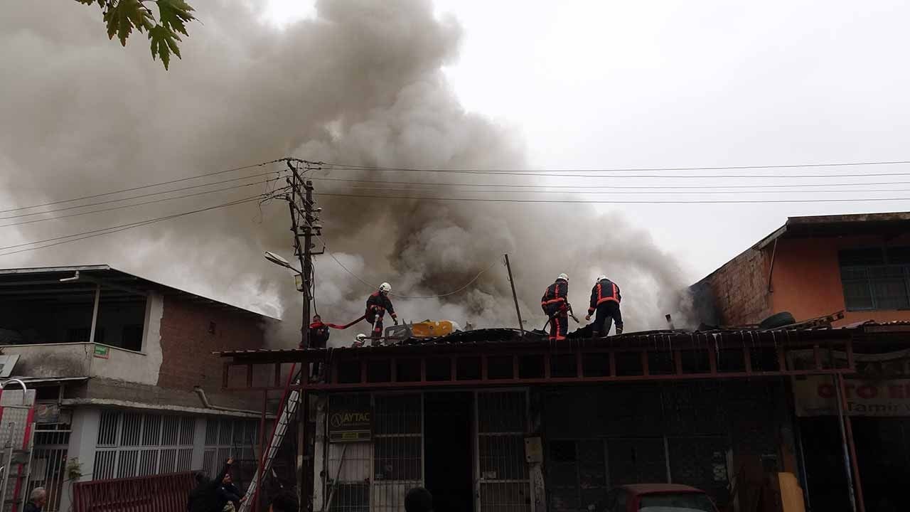 Sanayi sitesinde korku dolu anlar! Alevler atölyeyi bir anda sardı!