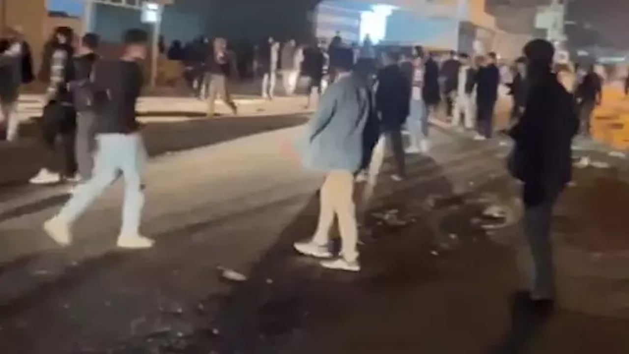 Şanlıurfa'da husumetli aileler arasında büyük kavga!