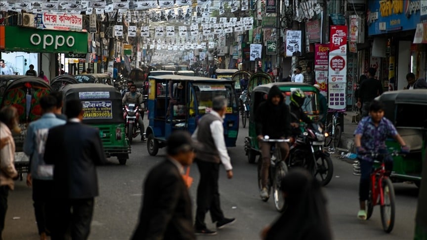 Seçimden önce 3 günlük resmi tatil ilan edildi