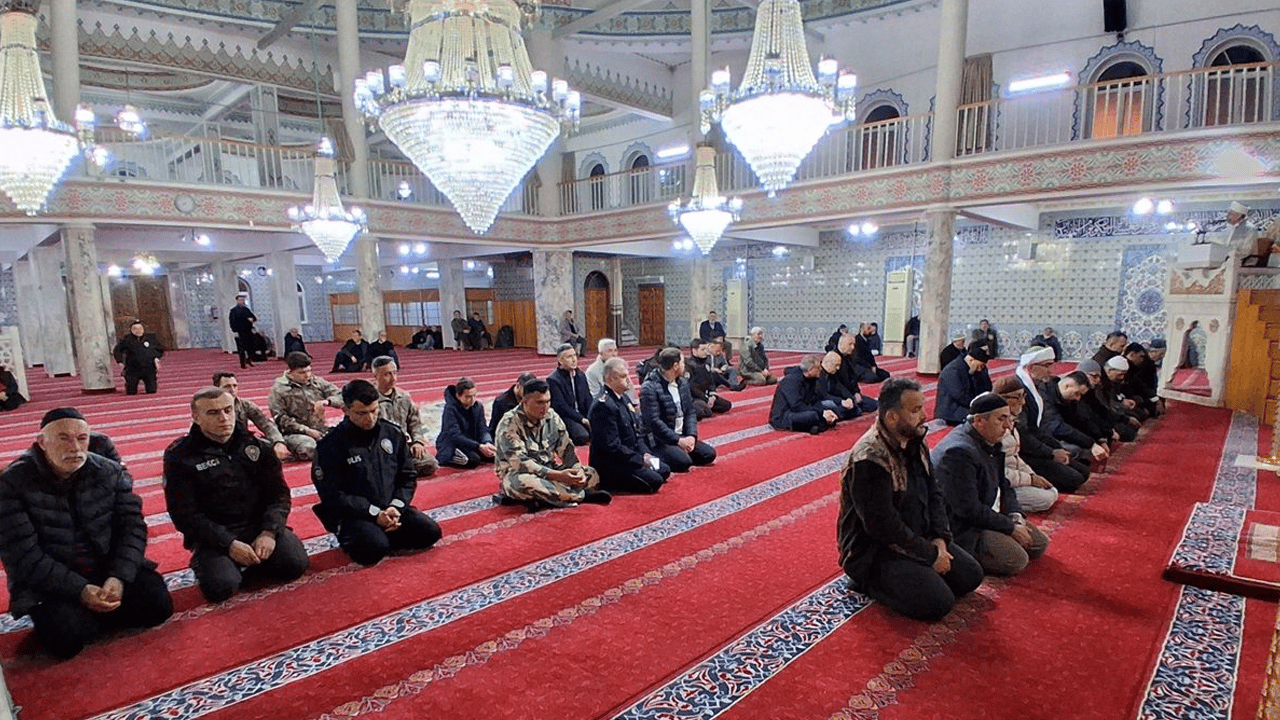 Şehit polisler için mevlit okutuldu