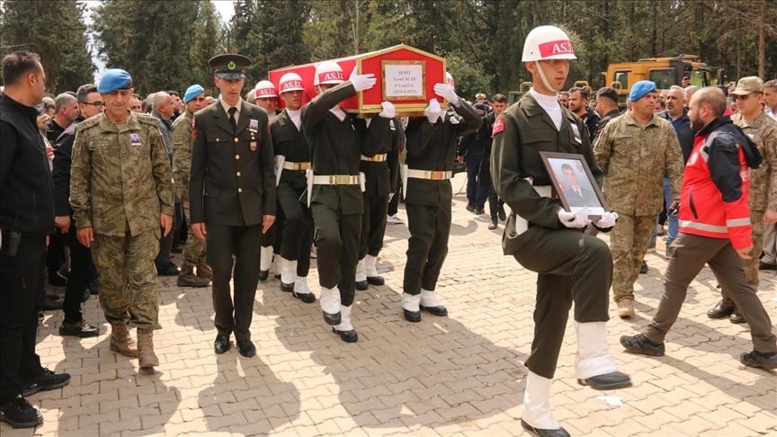 Şehit Uzman Çavuş Yusuf Açay'ın cenazesi memleketinde defnedildi