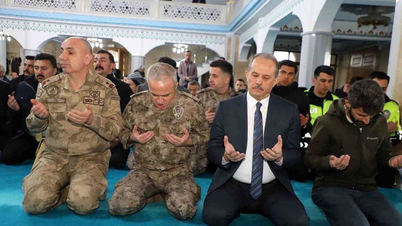 Şehitlerimiz için mevlit okutuldu