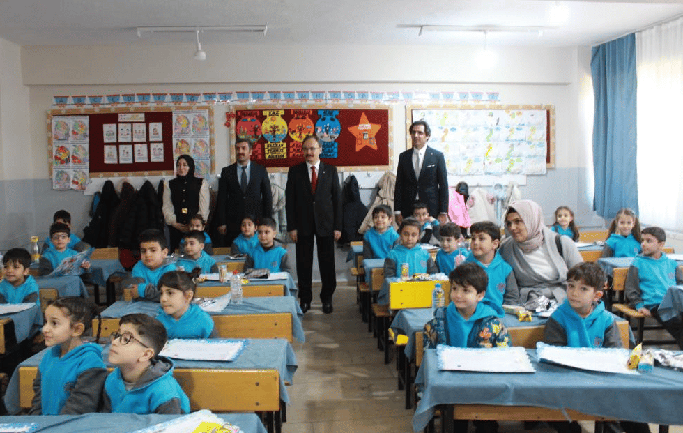 Siirt’te 90 bin 552 öğrenci karne heyecanı yaşadı