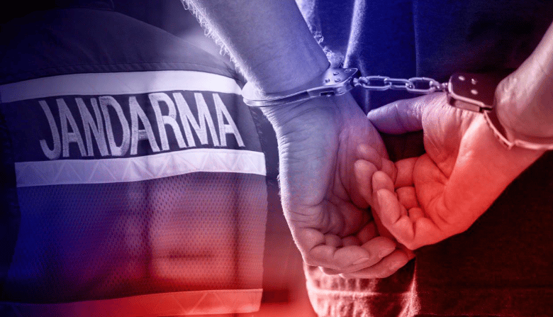 Silah kaçakçılarına darbe: 4 ilde 44 gözaltı