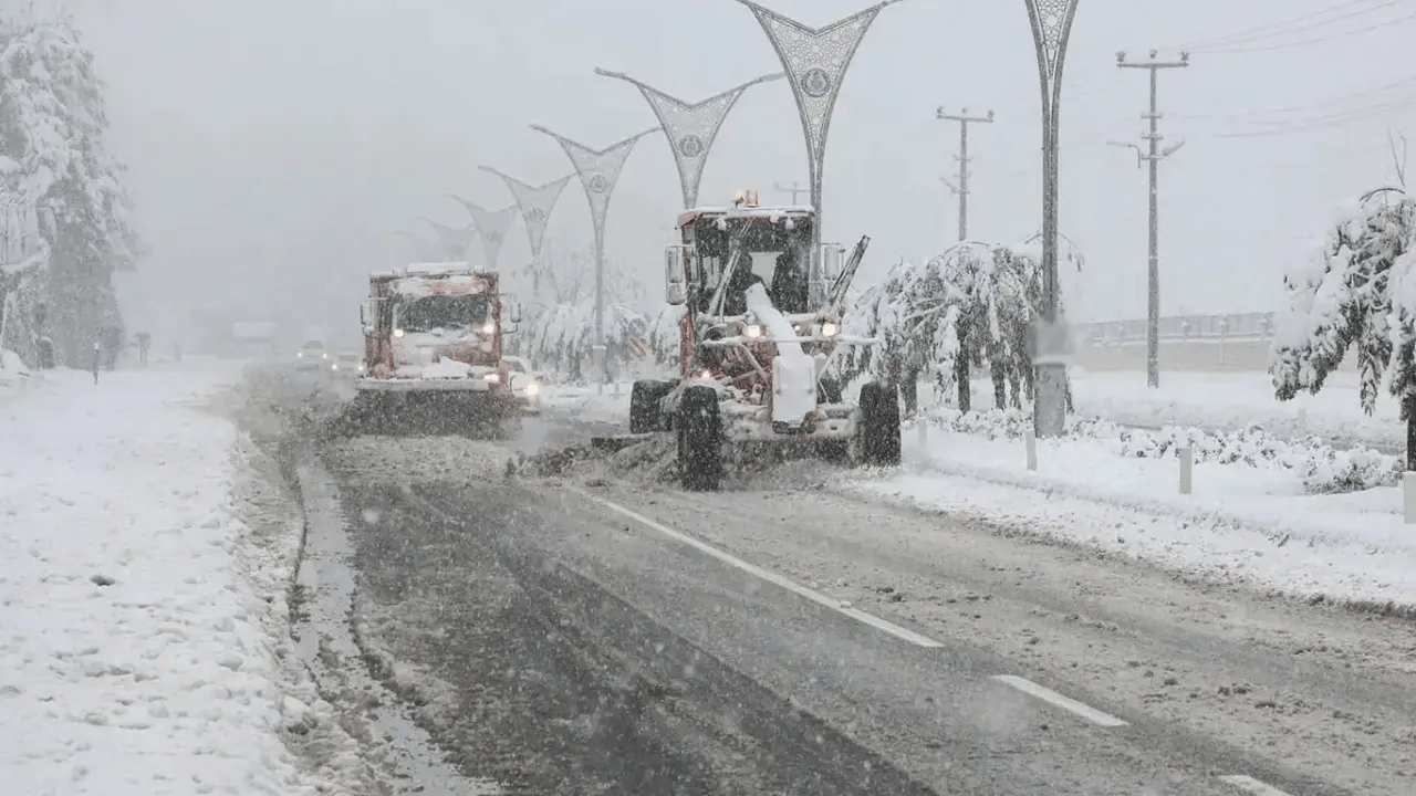 Sivas–Kayseri yolu kapandı
