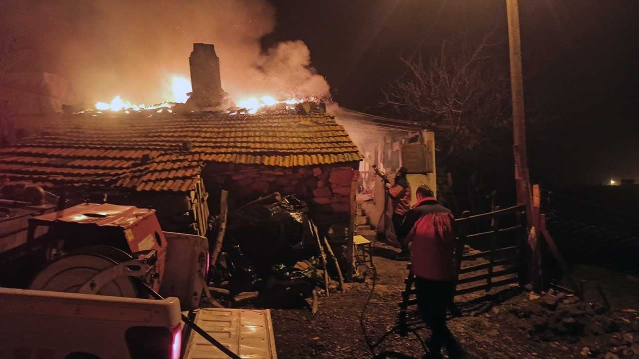 Sobadan sıçrayan kıvılcım yangına neden oldu! 1 kişi yaralandı
