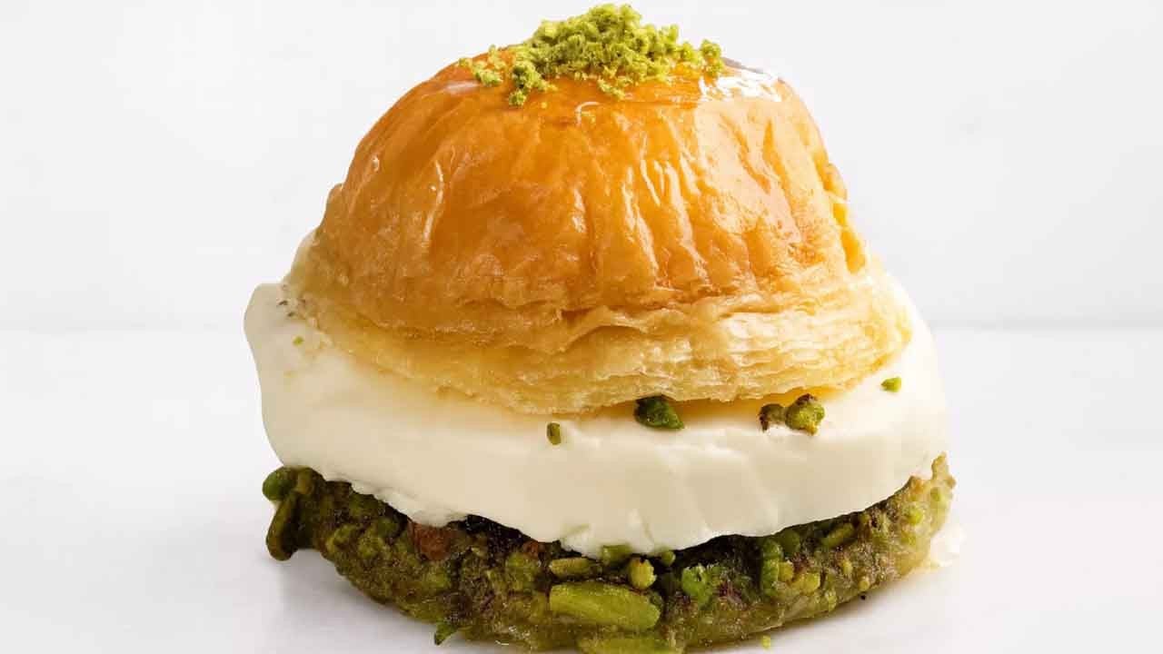 Sosyal medyada fırtına gibi esen yeni lezzet: "Baklava burger" çılgınlığı
