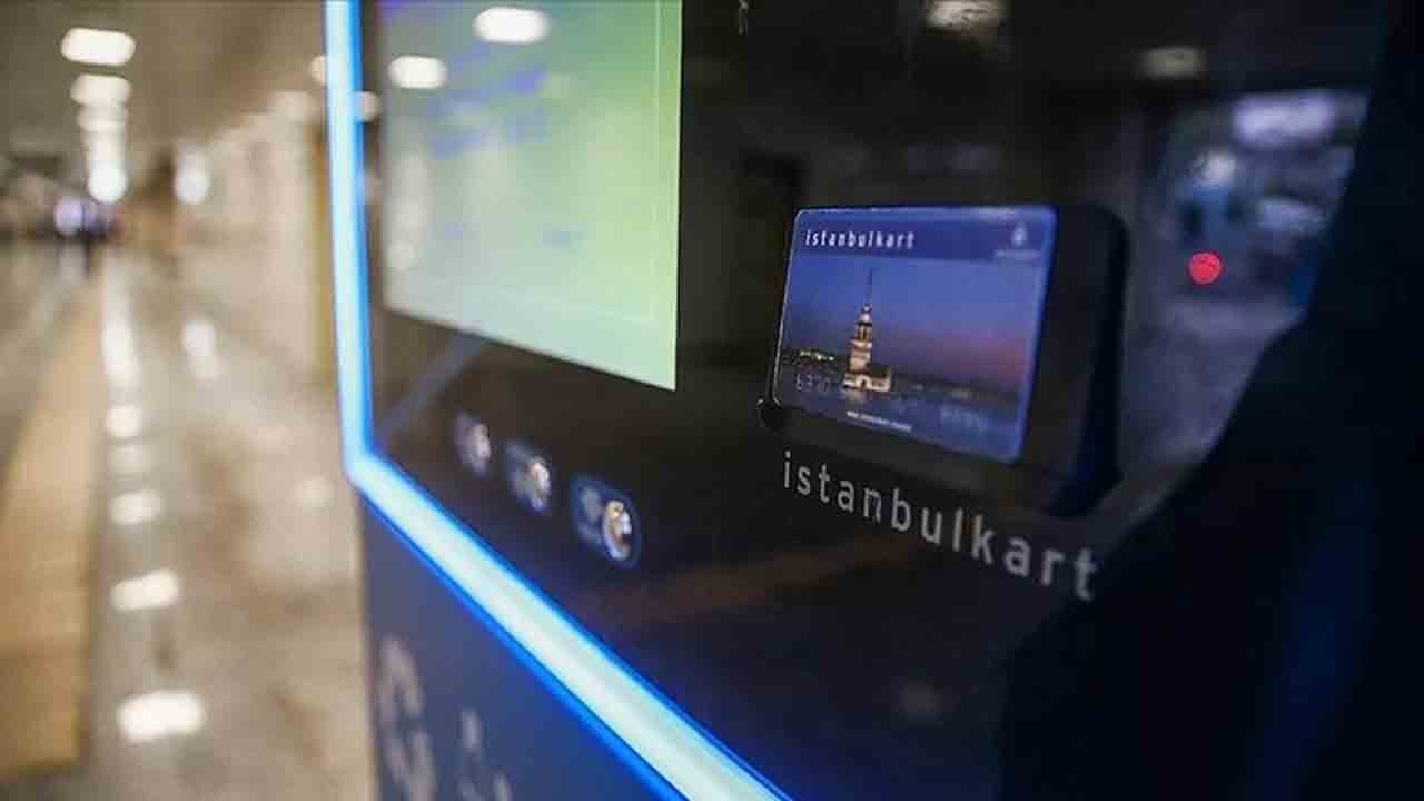 Sultanahmet’te ulaşım kartı dolandırıcısına suçüstü