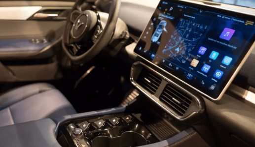 Sürücülerin kafası karışıktı, kural netleşti! Hangi multimedya ekranlar serbest, hangileri ceza sebebi?