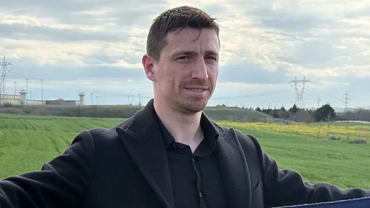 Suskunluğunu bozdu! PFDK'nın 12 aylık infaz kararına isyan eden Mert Hakan: "Günah keçisi seçildim, kalemimi kırdılar!"