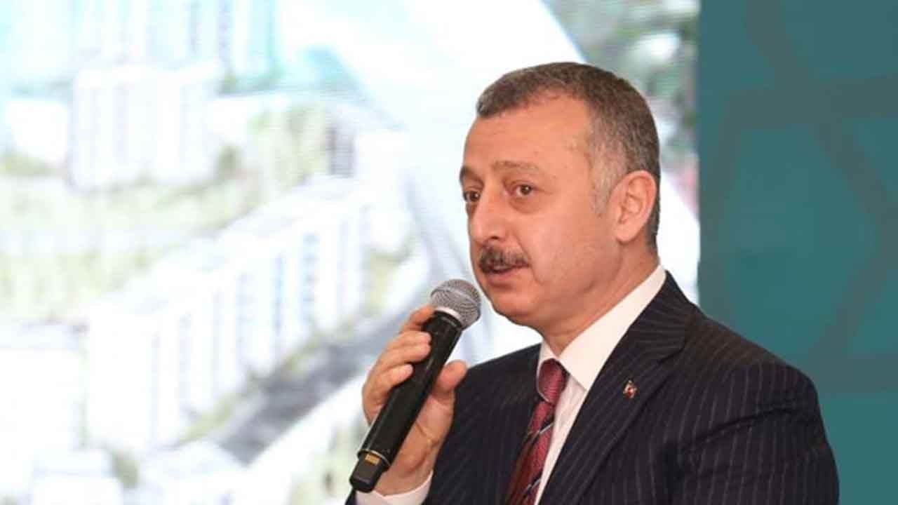 Tahir Büyükakın'dan olay sözler: Gökteki yıldızları vadedip sonra çok basit işleri bile yapmadan kaçanlar oldu