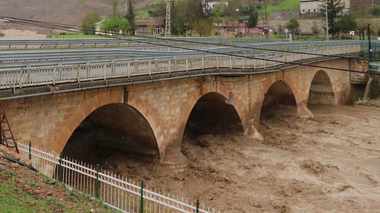 Tarihi Kezer Köprüsü'nde sel alarmı: 76 yıllık miras restorasyona alınıyor!