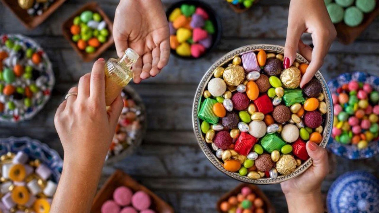 Tatlı, yemek, ziyaret… Bayramda enerjik kalmanın sırrı burada