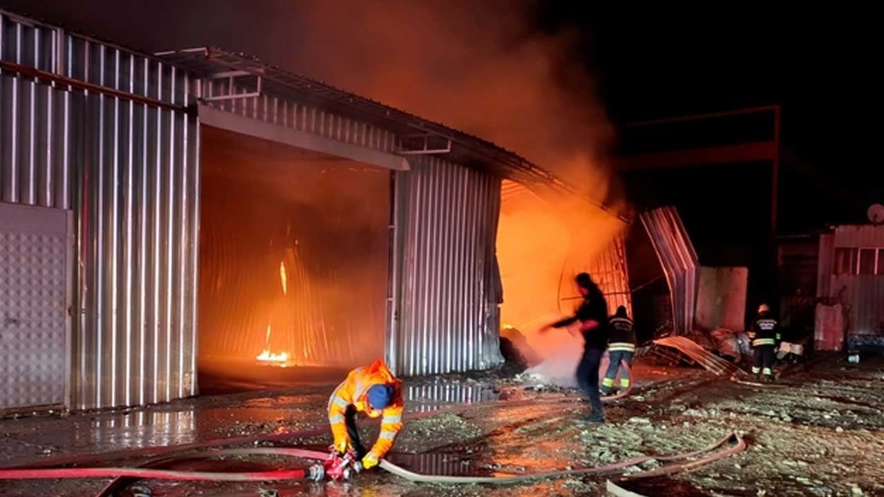 Tekirdağ'da korkutan yangın söndürüldü