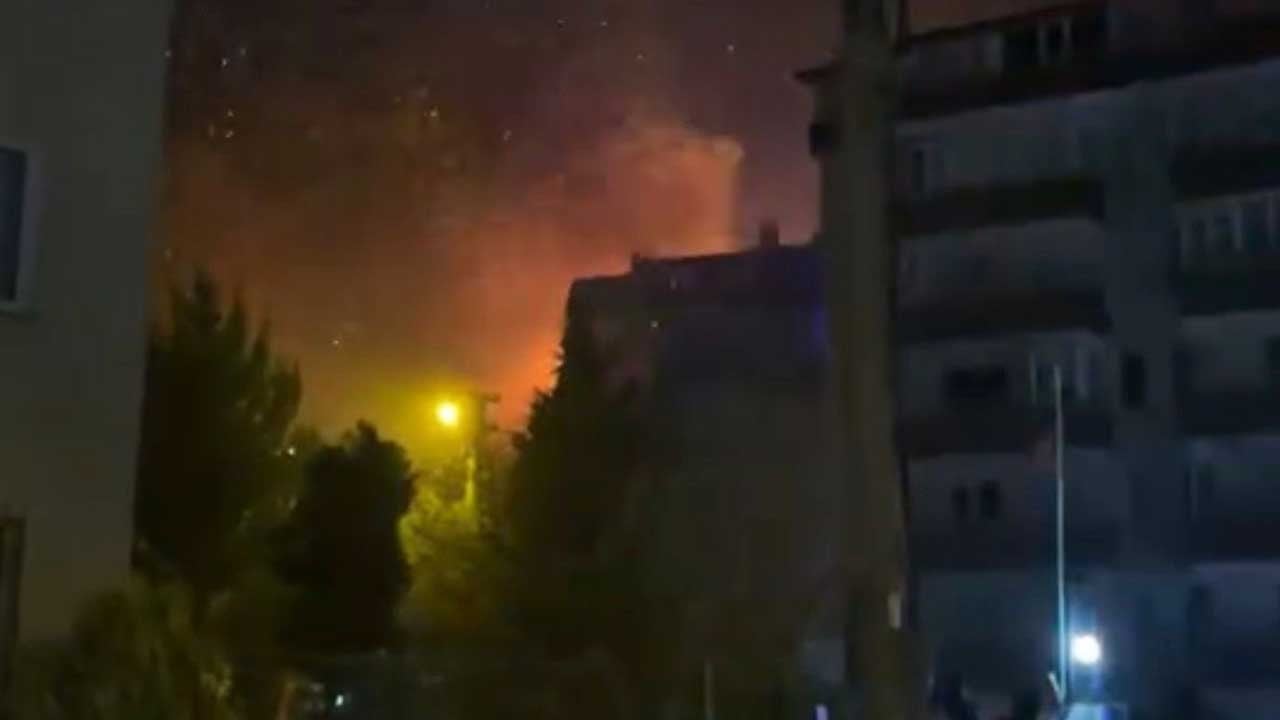 Terasta yakılan mangal çatı katını yaktı