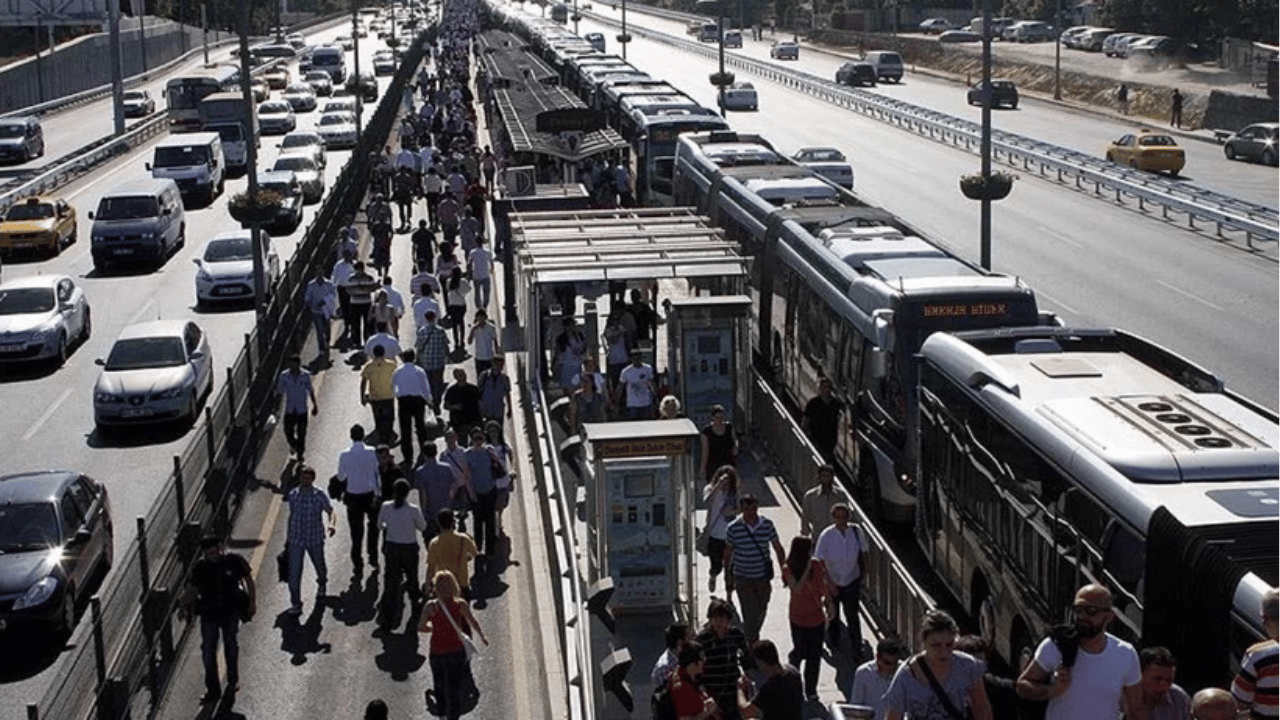 Toplu taşımada devrim: Yapay zeka artık otobüslerin güzergâhını yolcuya göre belirliyor