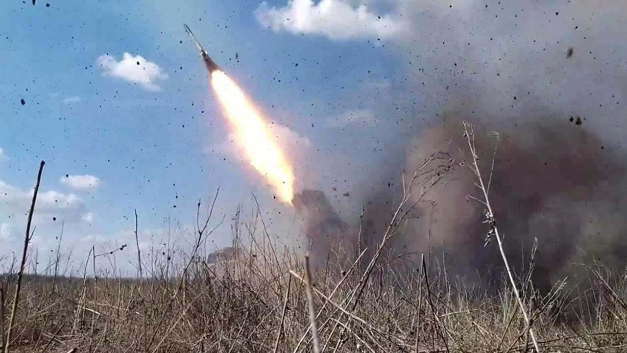 Trump, "ABD'nin, Ukrayna'nın uzun menzilli füzeleri Rusya'da kullanmasına izin verdiği" iddiasını yalanladı