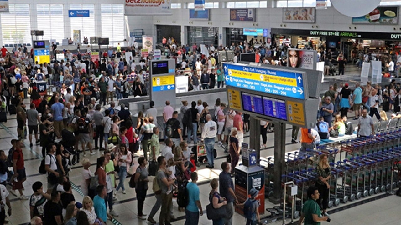 Turist sayısında cumhuriyet tarihi rekoru kırıldı