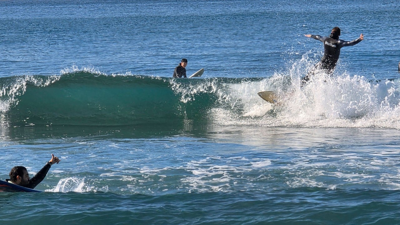 Türkiye donarken o ilimizde herkes sahile akın etti