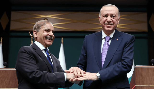 Türkiye-Pakistan hattında kritik zirve: Başkan Erdoğan ve Şerif bir araya geliyor