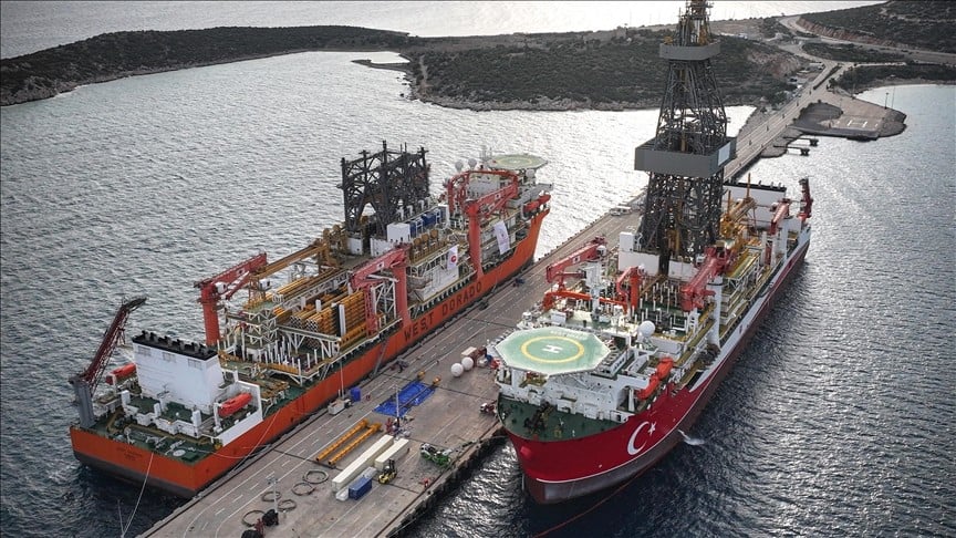 Türkiye'nin enerji filosuna katılmışlardı! İki yeni sondaj gemisi yan yana geldi