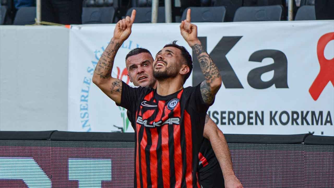 Uğur Uçar mucizesi devam ediyor! Çorum FK şaha kalktı: 7'de 7 yaparak zirveye göz dikti!